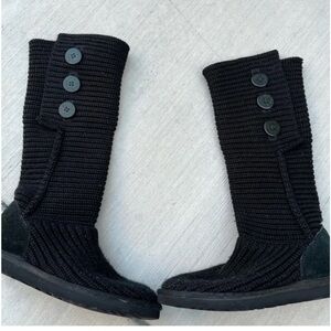 🖤🖤UGG Classic Knit boots